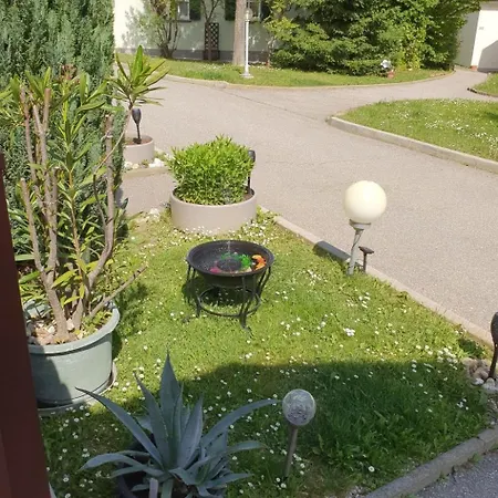 Nyaraló Sonniges In By Interhome Bad Waltersdorf