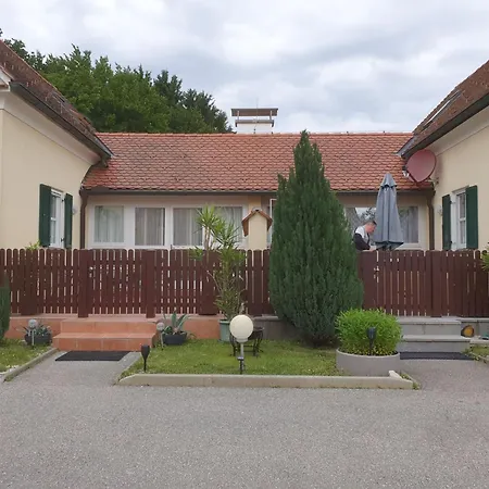 Sonniges In Wagerberg By Interhome *